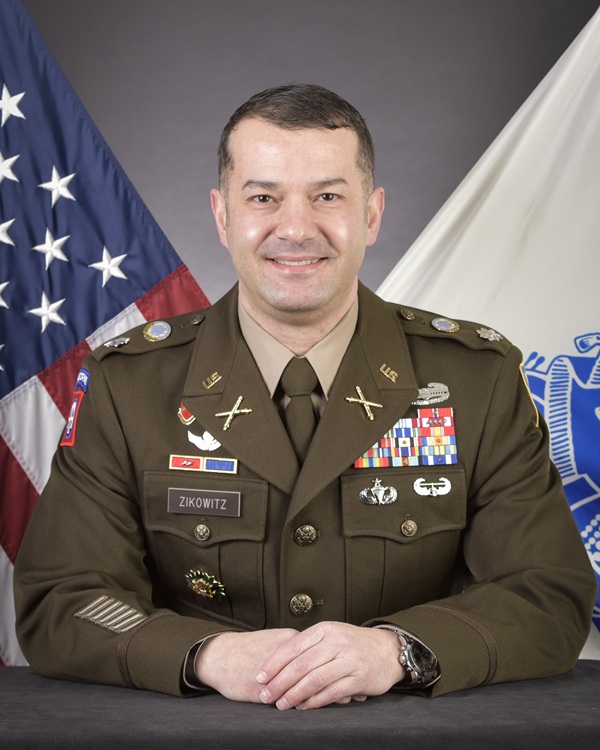 Andrew Zikowitz faculty photo