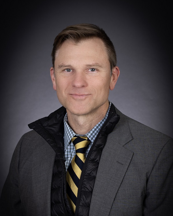 Christopher R. Anderson faculty photo
