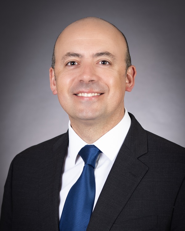 Federico Cavada faculty photo