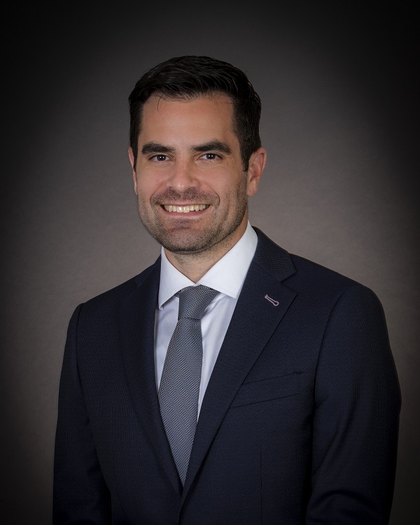 Theo Milonopoulus faculty photo
