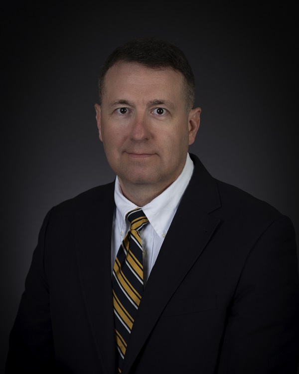 Zachary T. Schmidt faculty photo