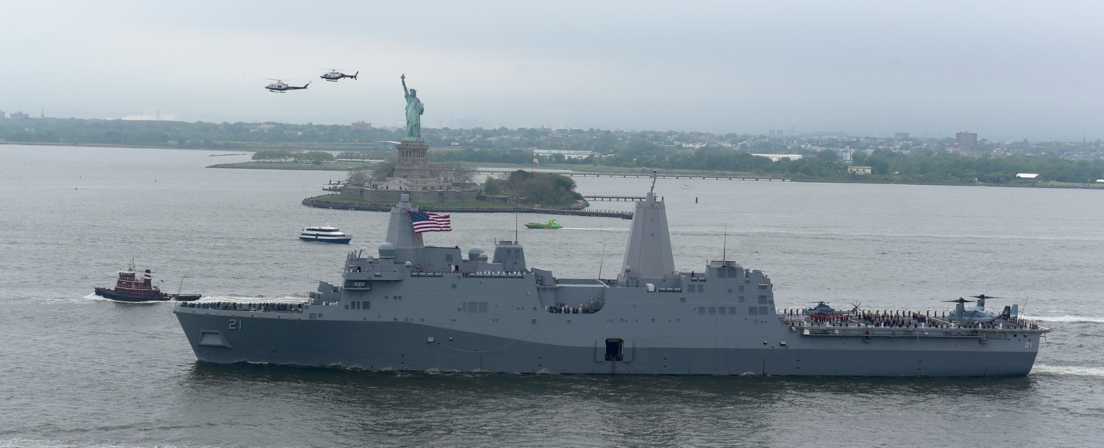 The amphibious transport dock ship USS New York (LPD 21) departs New York Harbor at the conclusion of Fleet Week New York 2019. Fleet Week New York, now in its 31st year, is the city's time-honored celebration of the sea services.